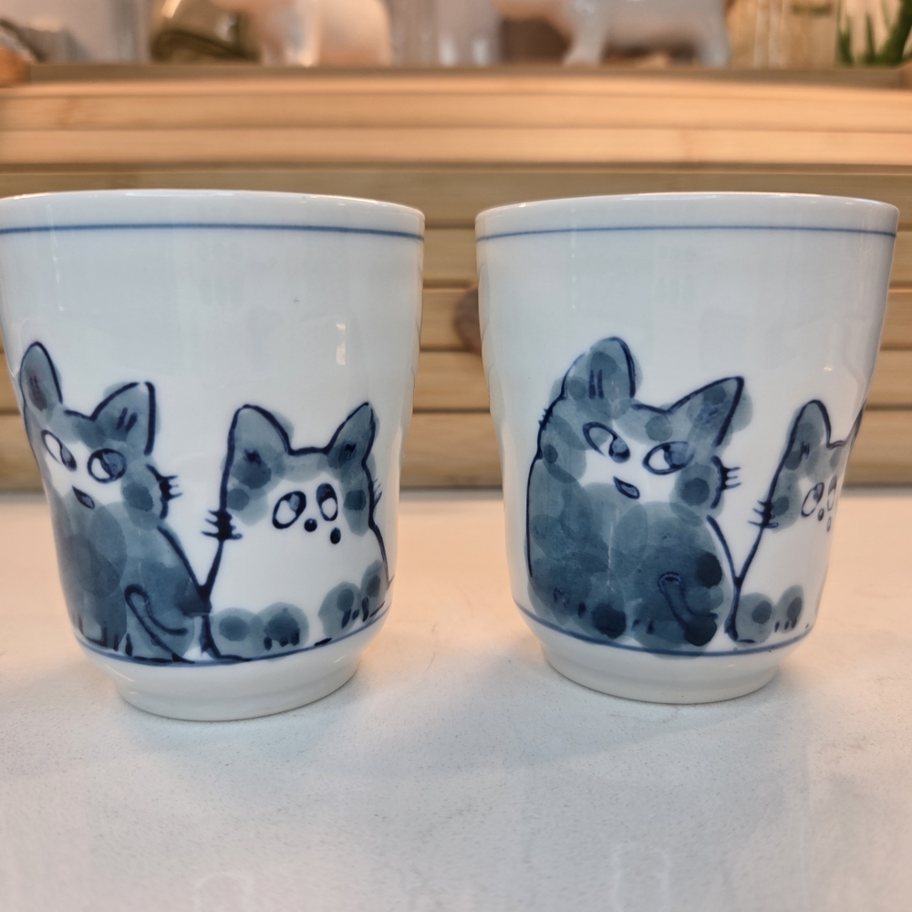 JAPANESE Blue and White Cat Design PORCELAIN TEA Cups